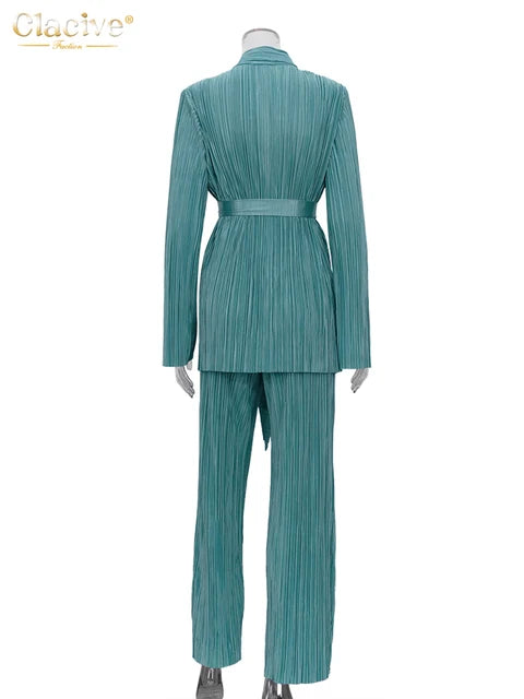 Clacive Luxe Ensemble - Montzel Collection