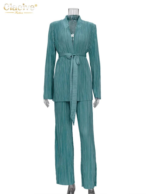 Clacive Luxe Ensemble - Montzel Collection