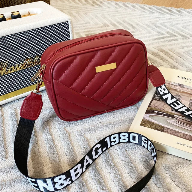 Bolsa Vintage Lingge Bordada - Montzel Collection