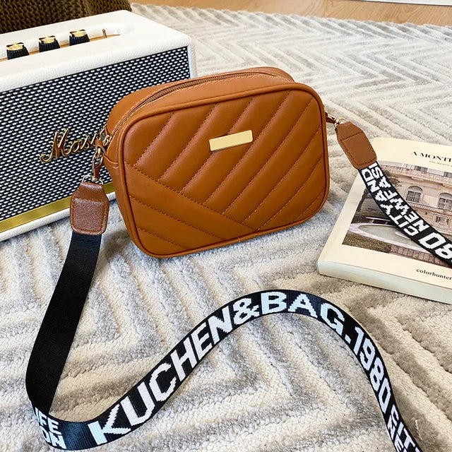 Bolsa Vintage Lingge Bordada - Montzel Collection