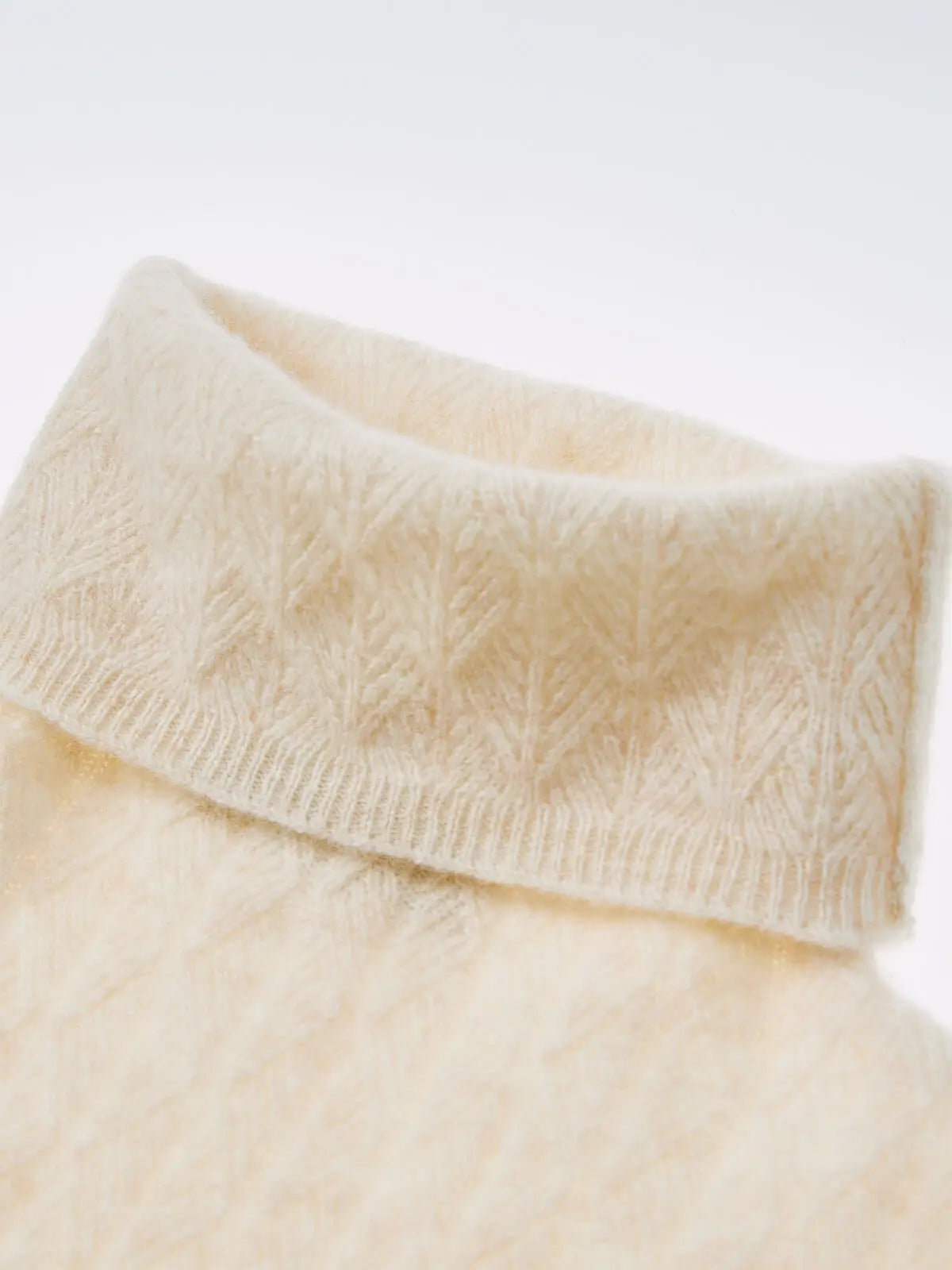 Blusa de lã gola alta para o inverno - Montzel Collection