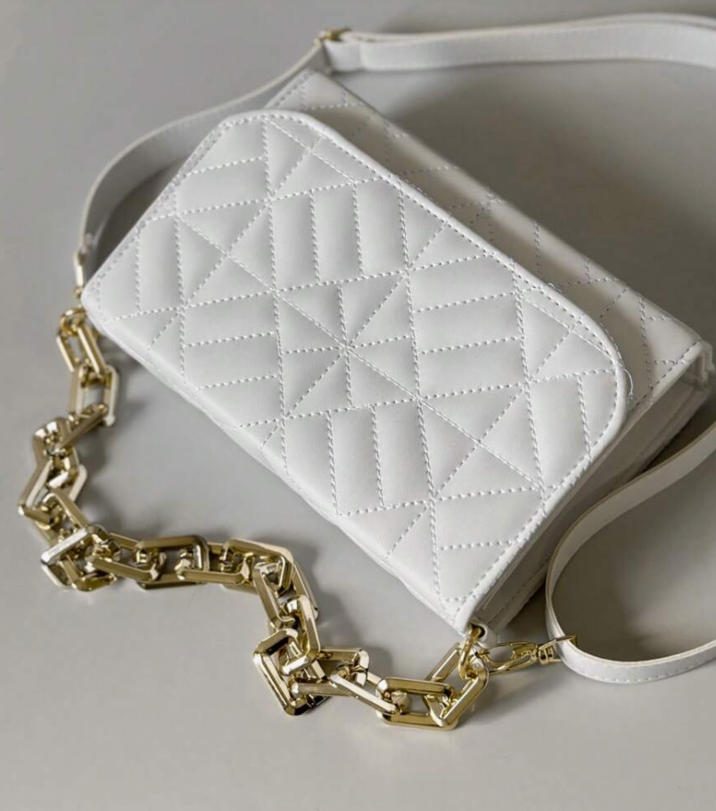 Bolsa quadrada aba minimalista bordada - Exclusive Bags - Montzel Collection