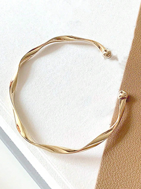 Pulseira Minimalista Fita de Mobius Torcida