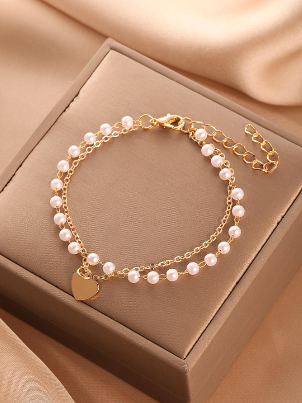 Pulseira De Charme Com Coração Decorado Com Pérolas