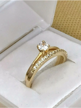Anel Dourado em Aço Inox com Pedra Zircônia  + Saquinho