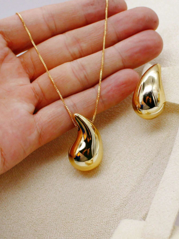 Conjunto Lágrima Colar e par de Brincos