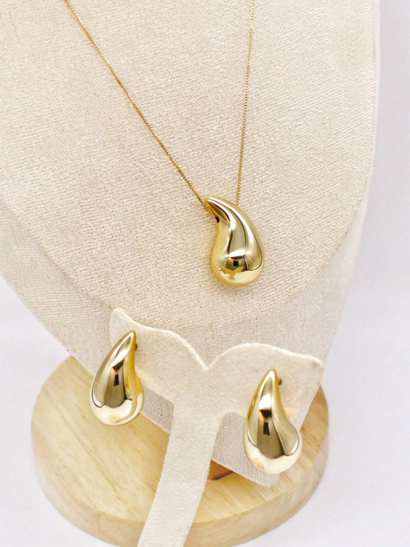 Conjunto Lágrima Colar e par de Brincos