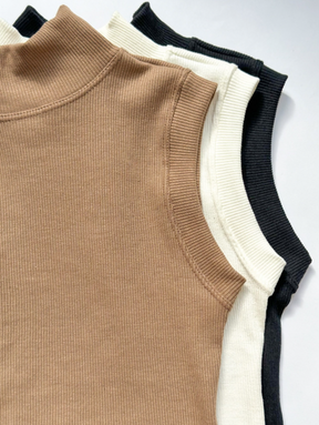 Conjunto 3 Blusas/Regatas de Gola Alta