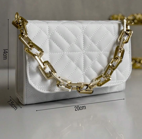 Bolsa quadrada aba minimalista bordada - Exclusive Bags - Montzel Collection 