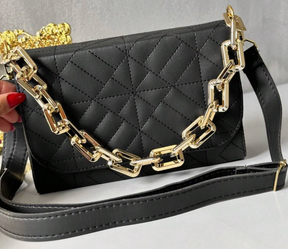 Bolsa quadrada aba minimalista bordada - Exclusive Bags - Montzel Collection 
