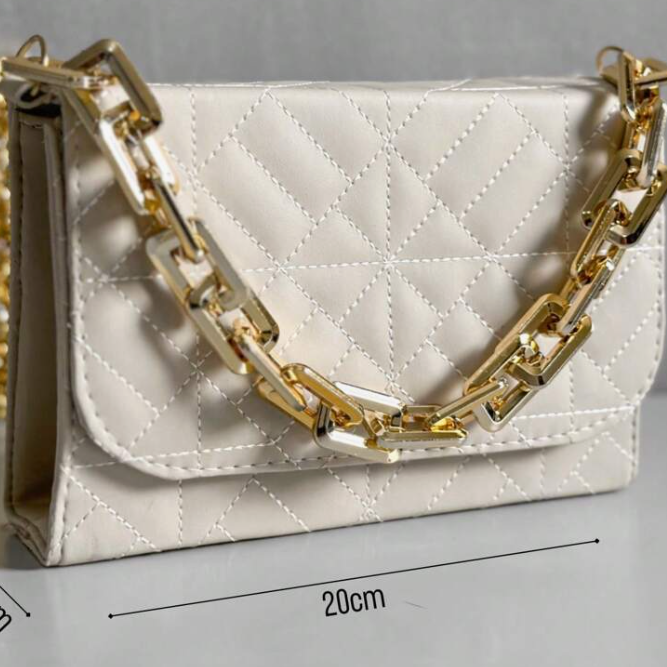 Bolsa quadrada aba minimalista bordada - Exclusive Bags - Montzel Collection 